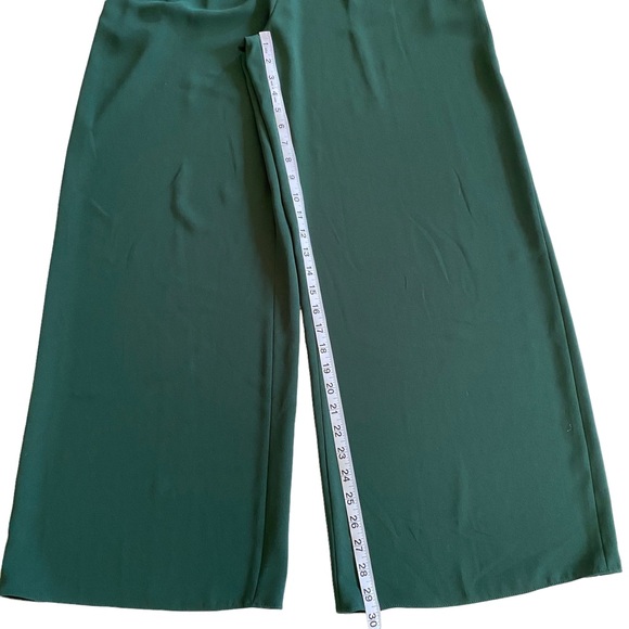 Gals Meets Glam Women’s Sleeveless Lace Back Romper Jumpsuit Size 6 - Picture 13 of 16